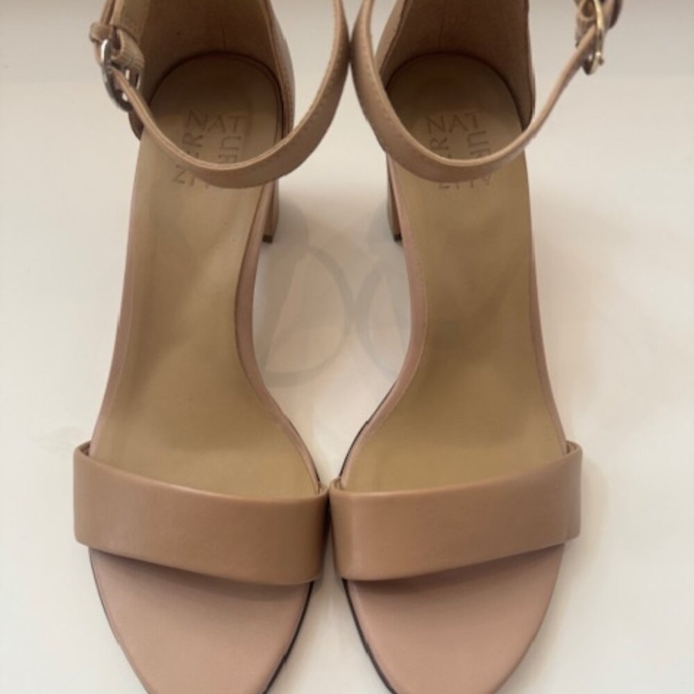 Naturalizer Vera 9.5M never worn ankle strap heel sandal